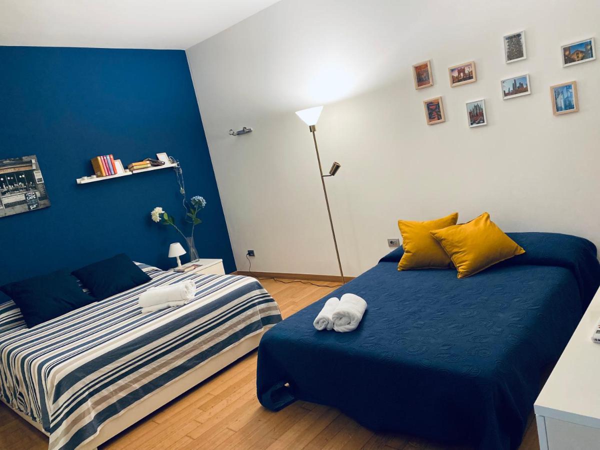 Chiara 34 - M4 Metro Blu Appartamento